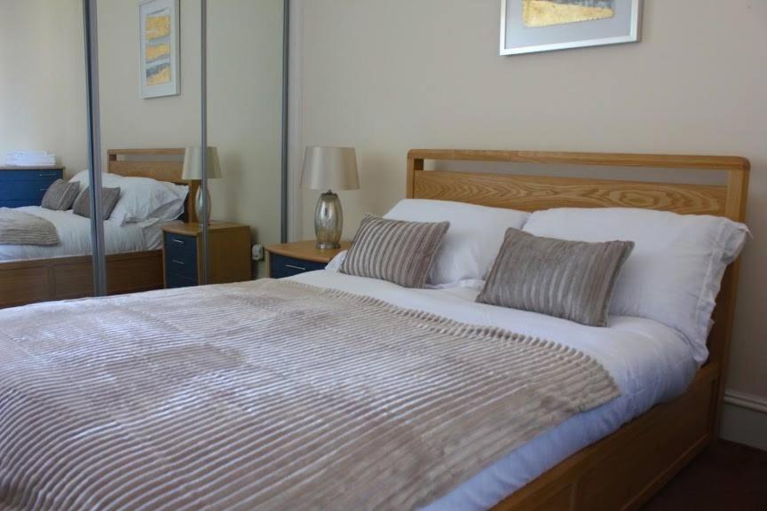 Prime 2 Bedroom City Centre Apt Aberdeen Exterior foto